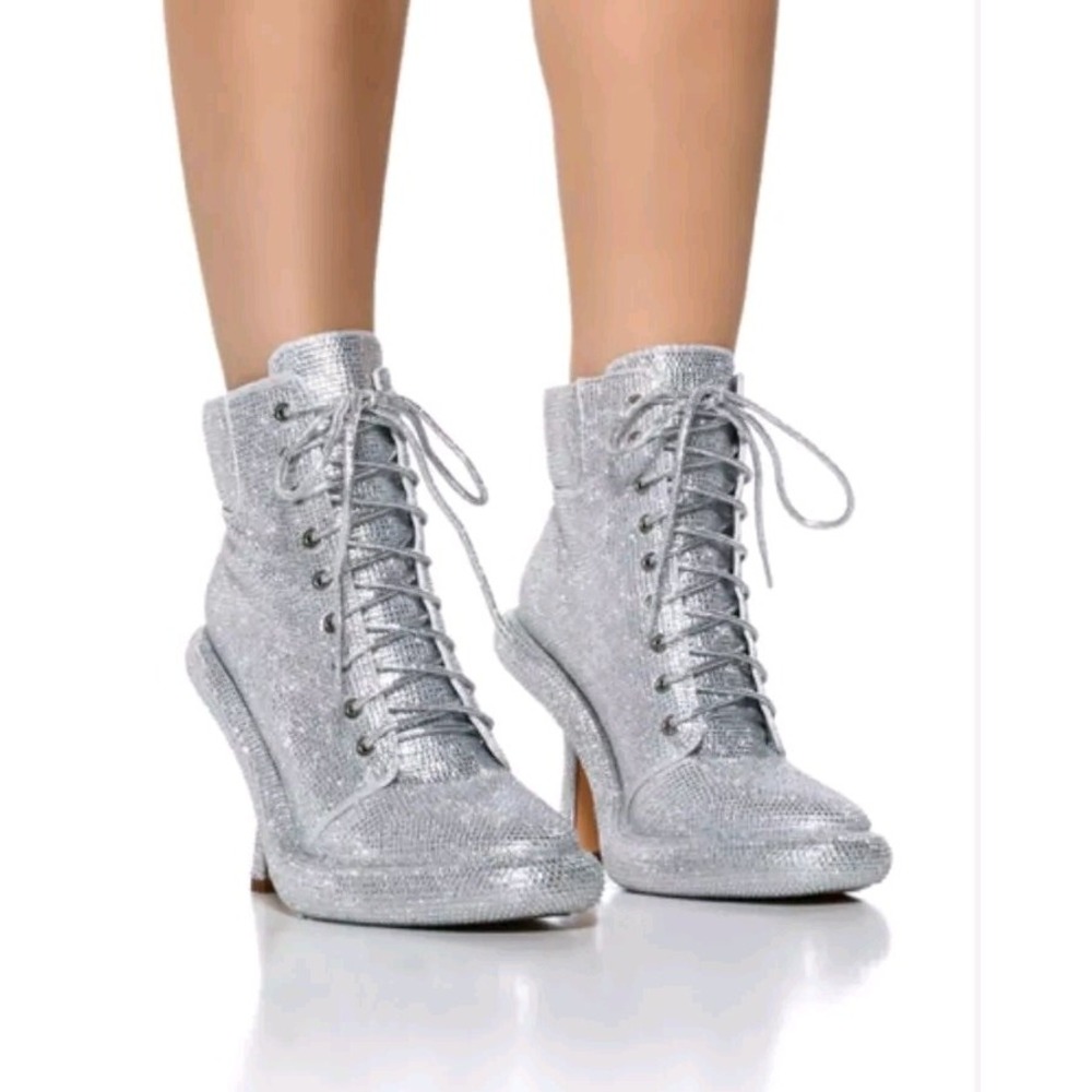 AKIRA Azalea Wang  Boots"Stellarosa-Silver" Women's Size 6, New In Box sold Out